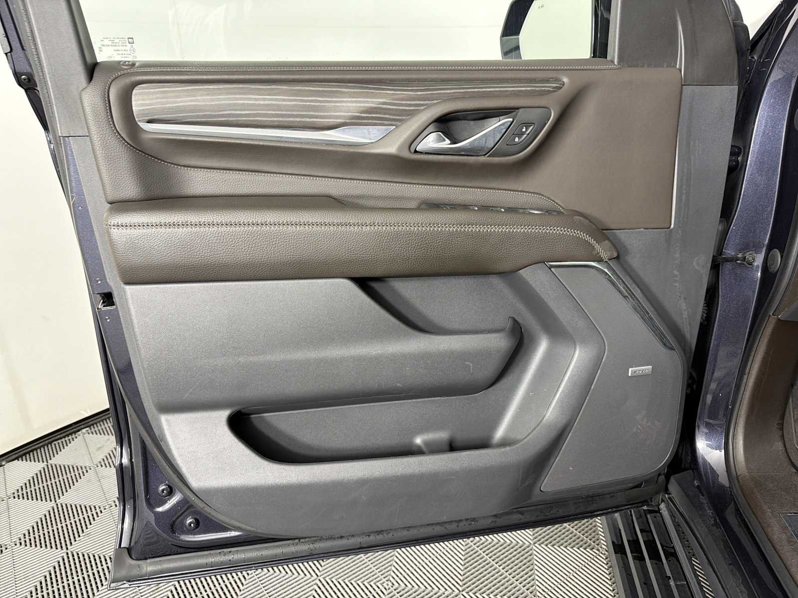 Used 2023 Titanium Rush Metallic GMC Denali image 8