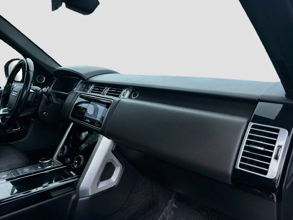 Used 2020 Black Land Rover HSE image 33