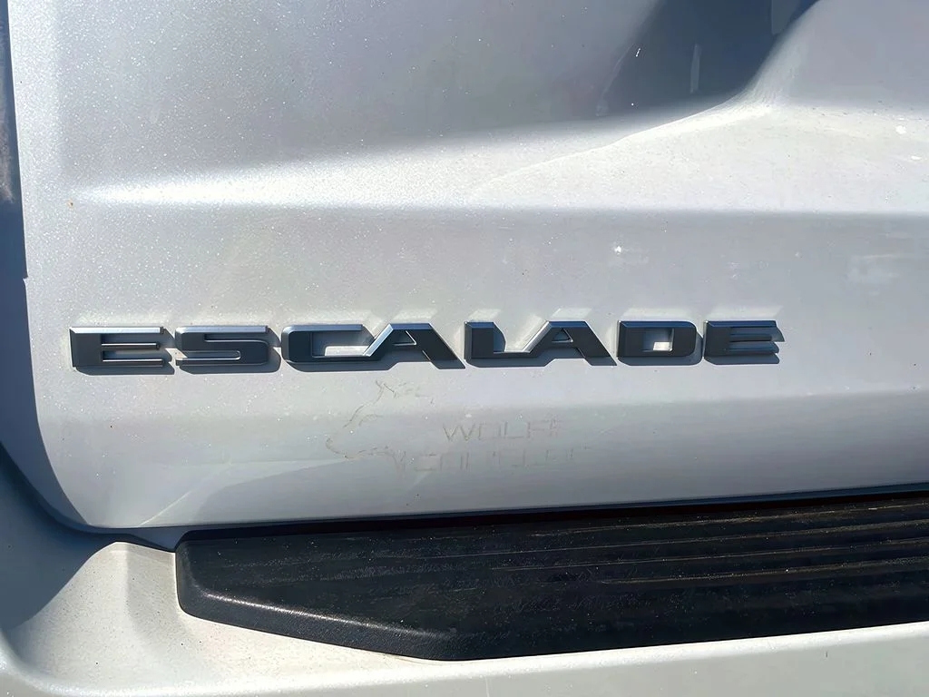 Used 2023 Crystal White Tricoat Cadillac 4WD Sport Platinum image 32