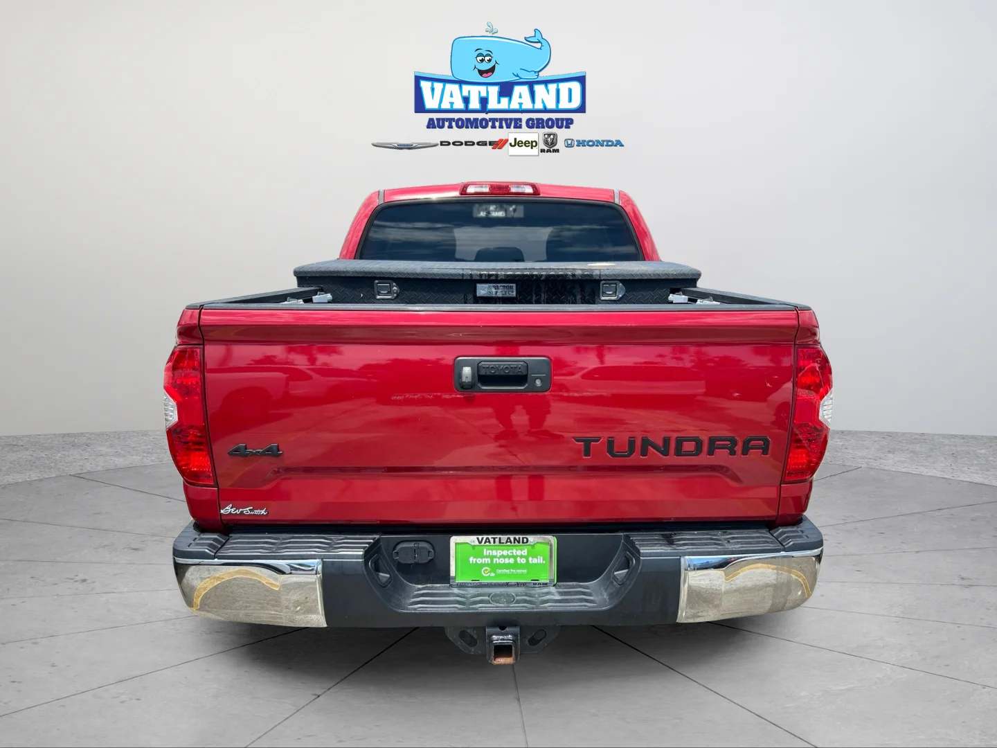 Used 2017 Barcelona Red Metallic Toyota SR5 image 4