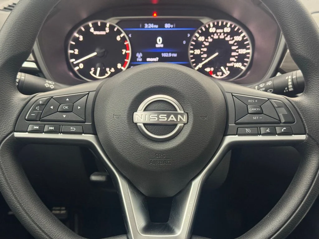 Used 2024 Garnet Pearl Metallic Nissan 2.5 SV image 17