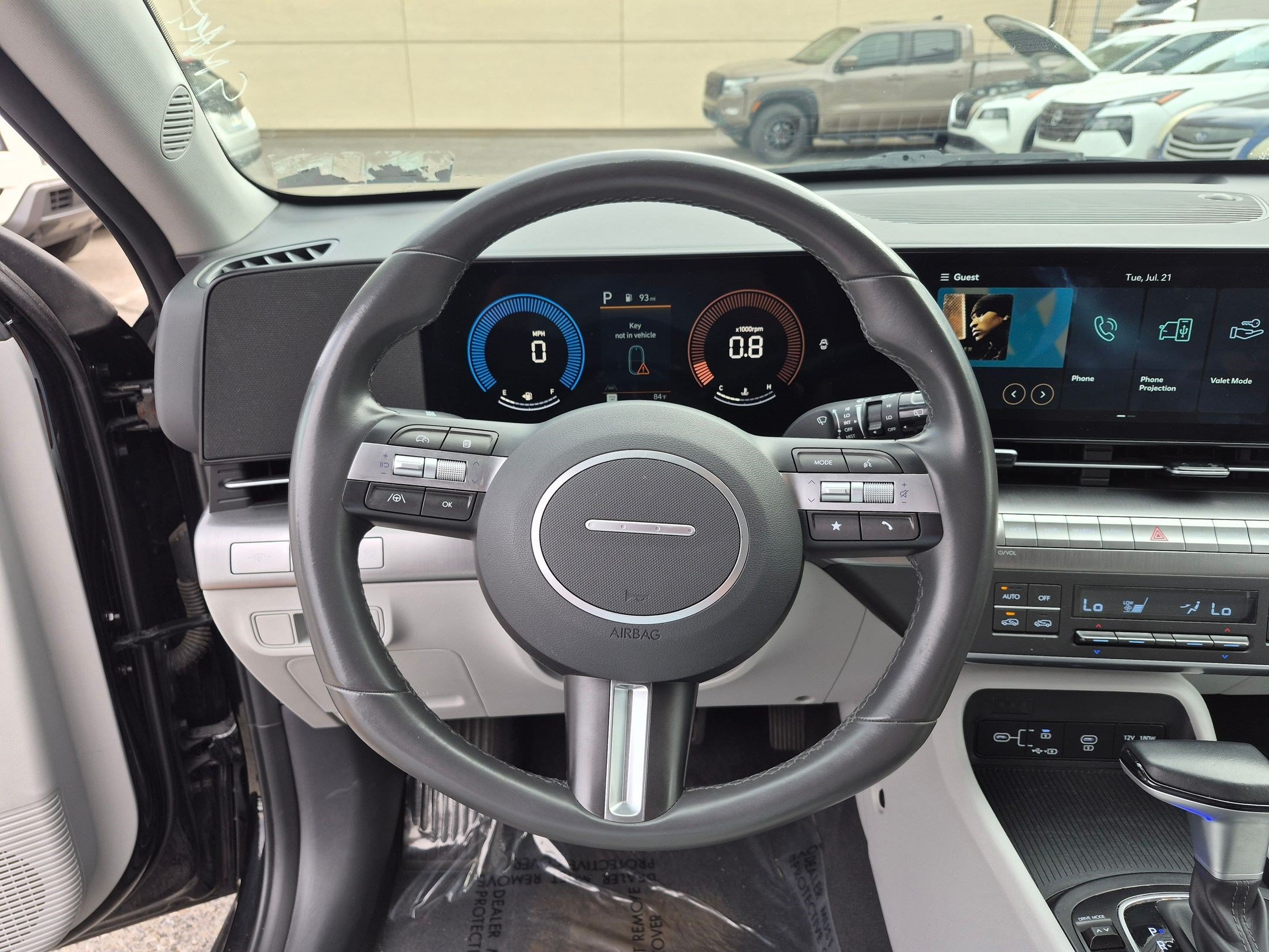 Used 2024 Abyss Black Pearl Hyundai SEL image 17