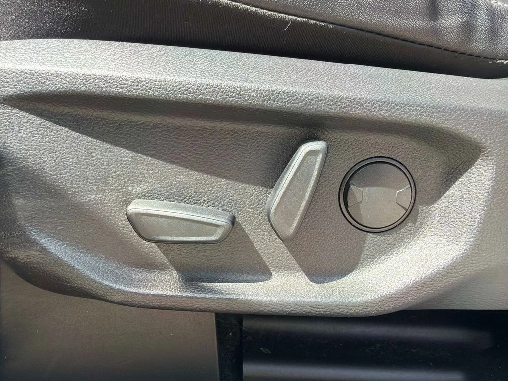 Used 2024 White Ford Lariat image 20