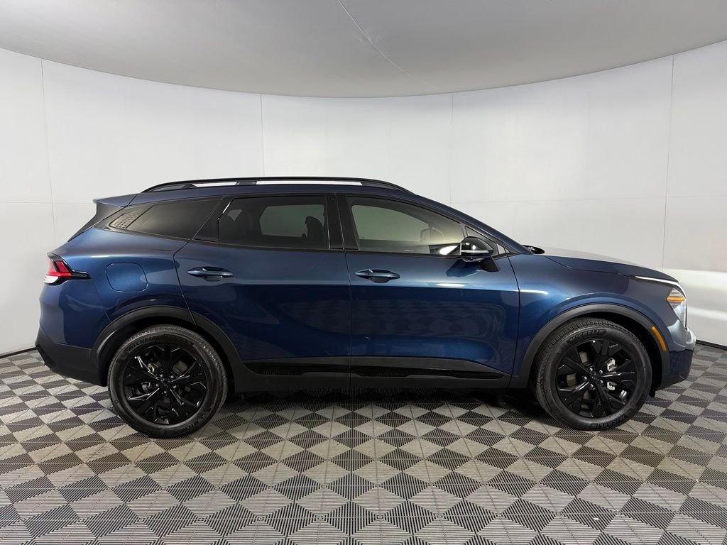 Used 2025 Blue Kia X-Line Prestige image 6