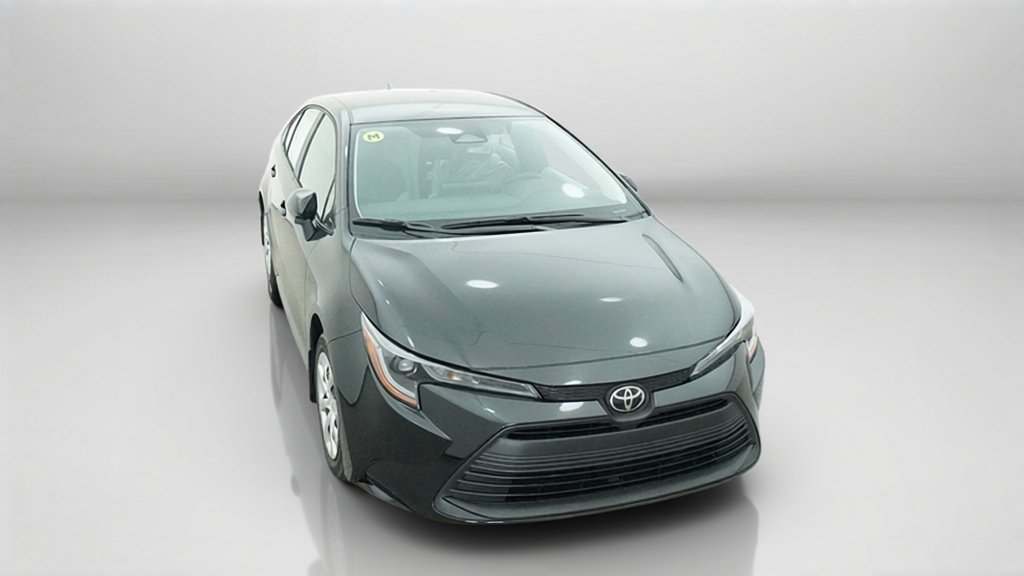 New 2027 Inked Toyota LE image 4