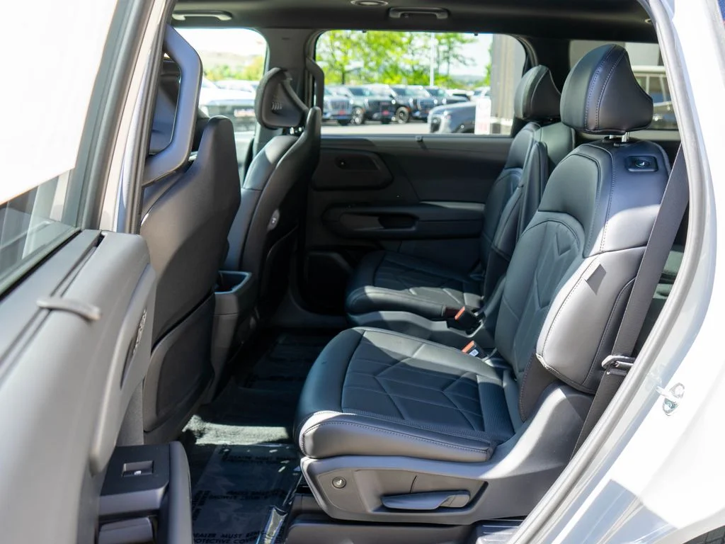 New 2027 Wolf Gray Kia X-PRO SX image 14