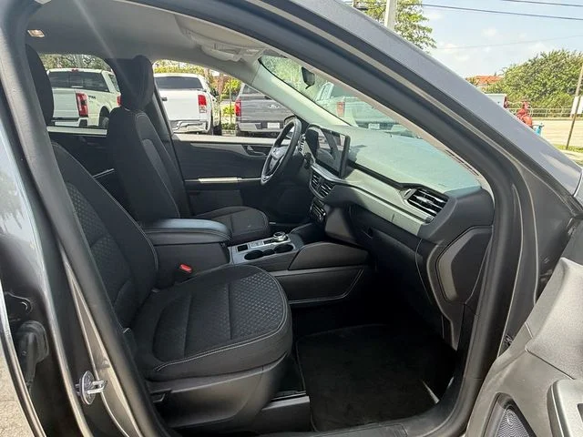 Used 2024 Gray Ford Active image 17