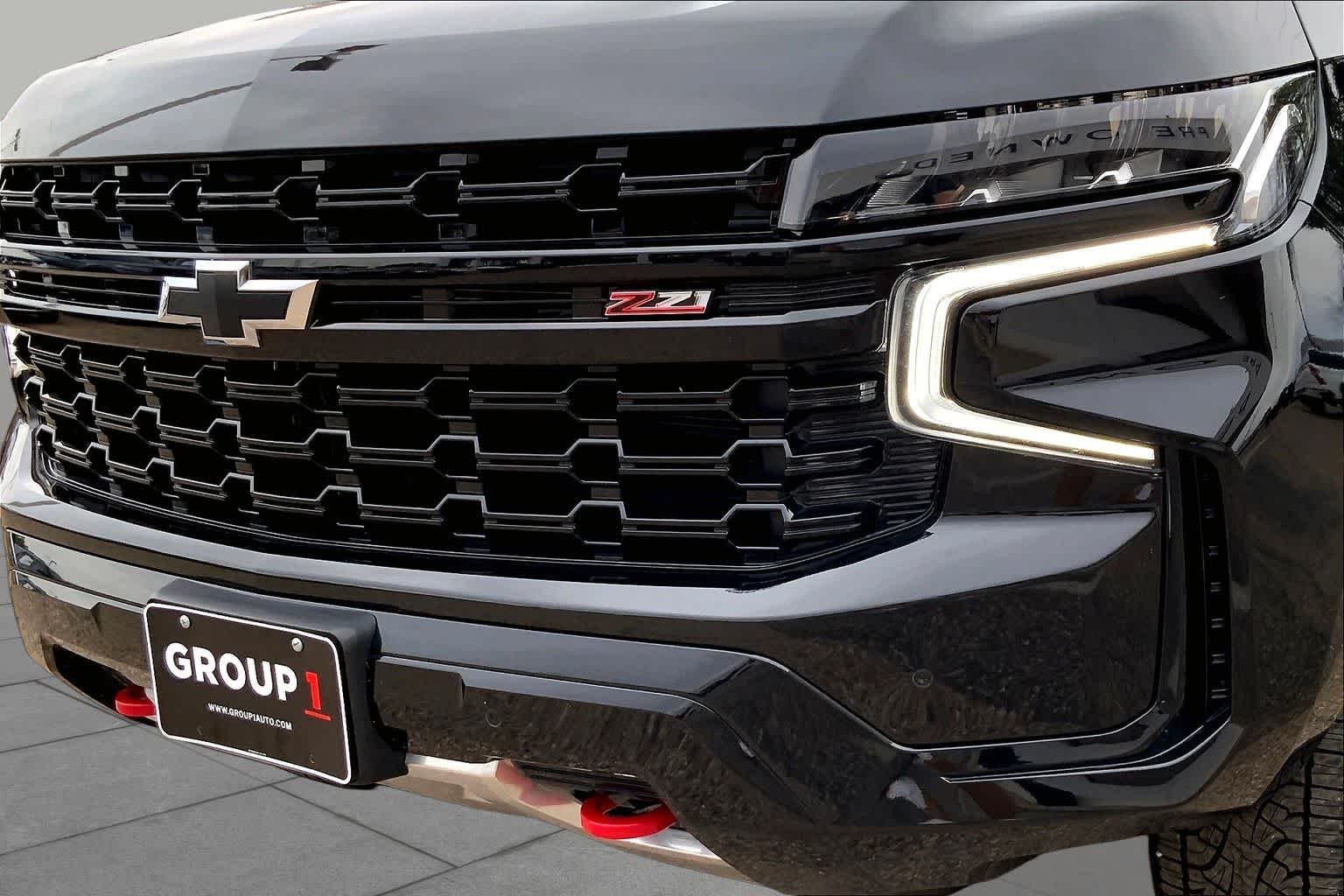 Used 2024 Black Chevrolet Z71 image 30