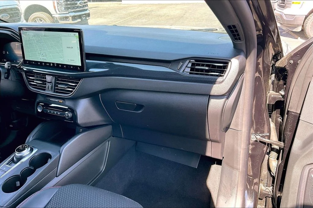 New 2026 Agate Black Metallic Ford ST-Line Elite image 15