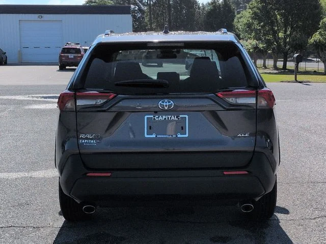 Used 2025 Gray Toyota XLE image 4