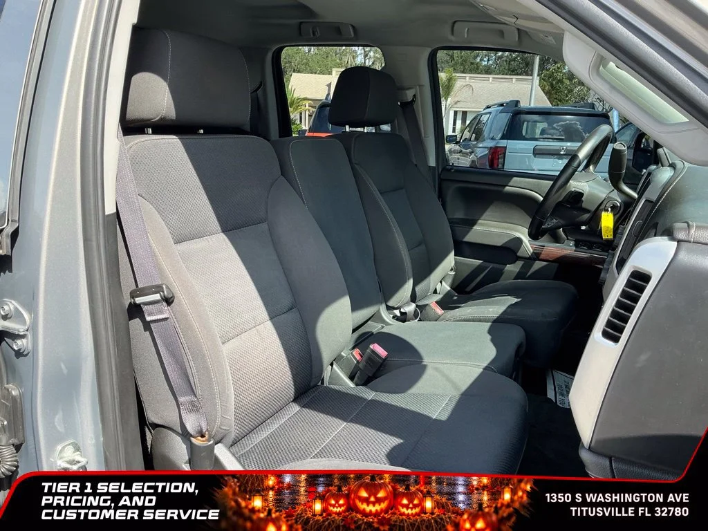 Used 2017 PEPPERDUST METALLIC GMC SLE image 16