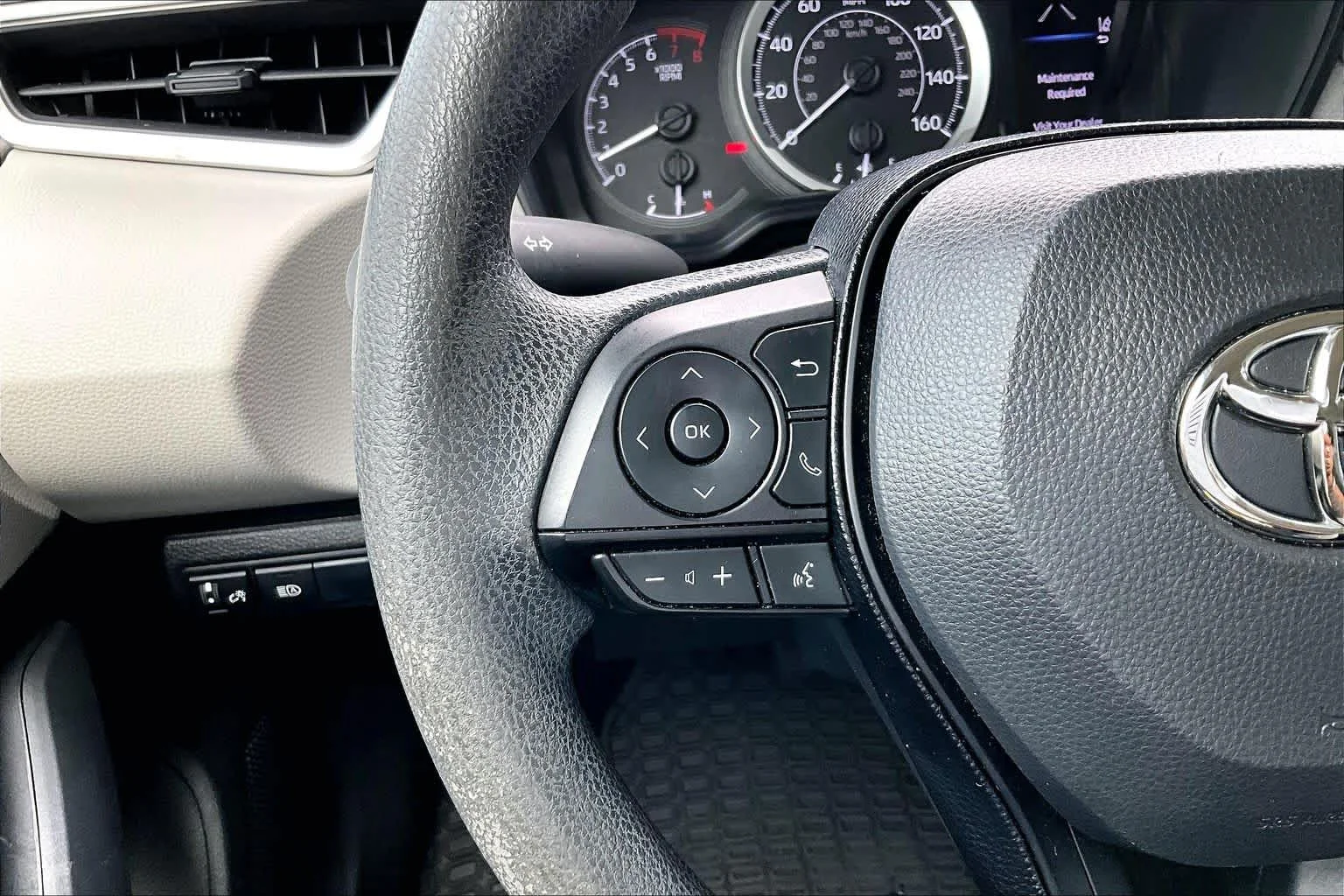 Used 2021 Super White Toyota LE image 22
