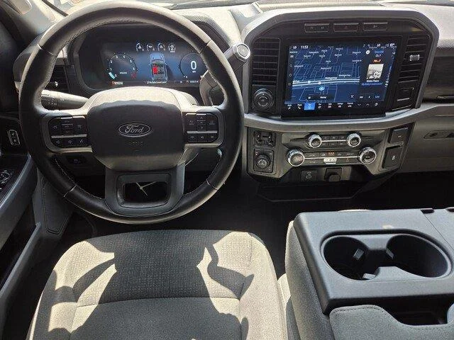 Used 2024 Oxford White Ford XLT image 23