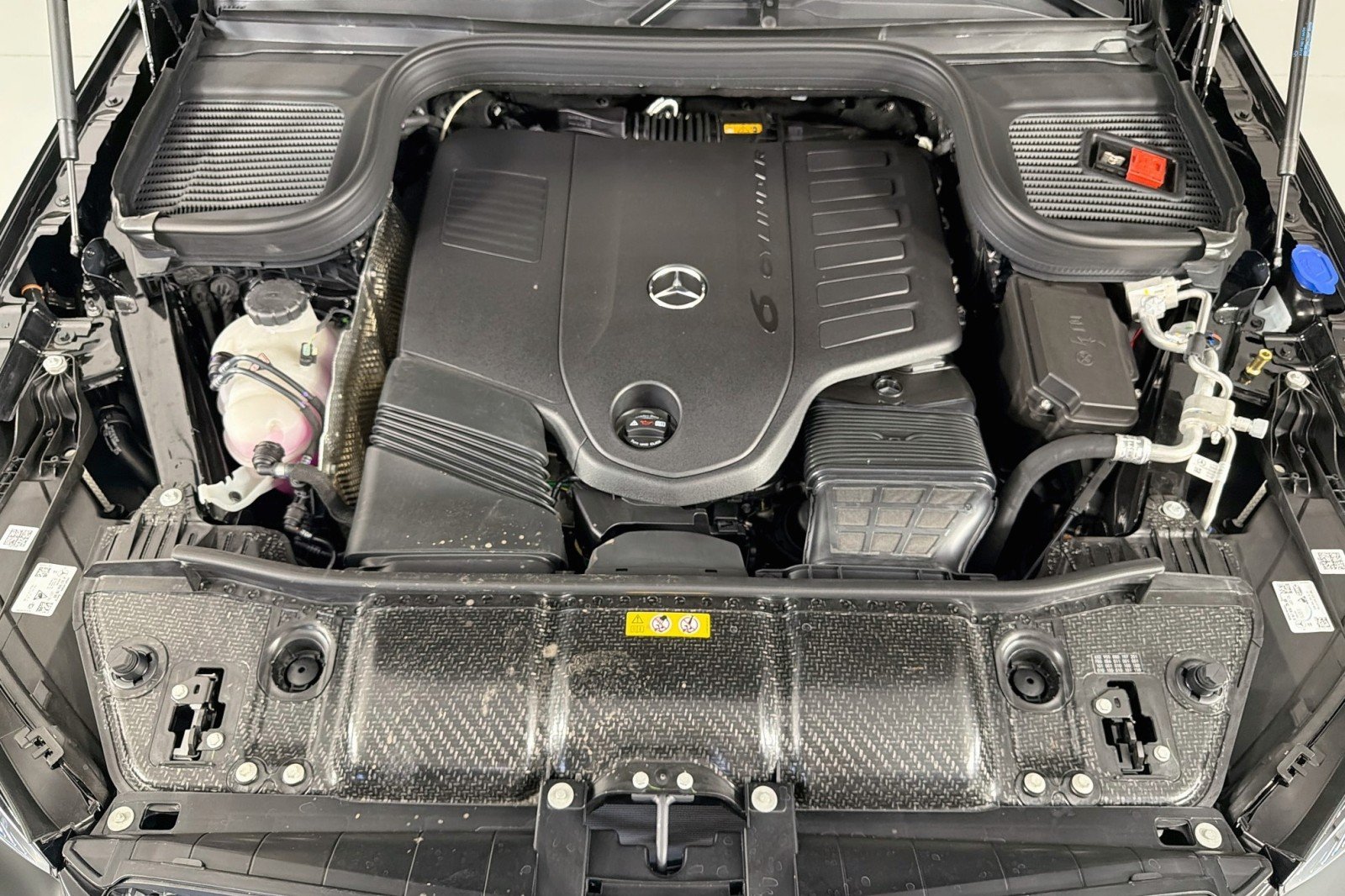 New 2026 Obsidian Black Metallic Mercedes-Benz GLE 450 4MATIC® SUV image 10