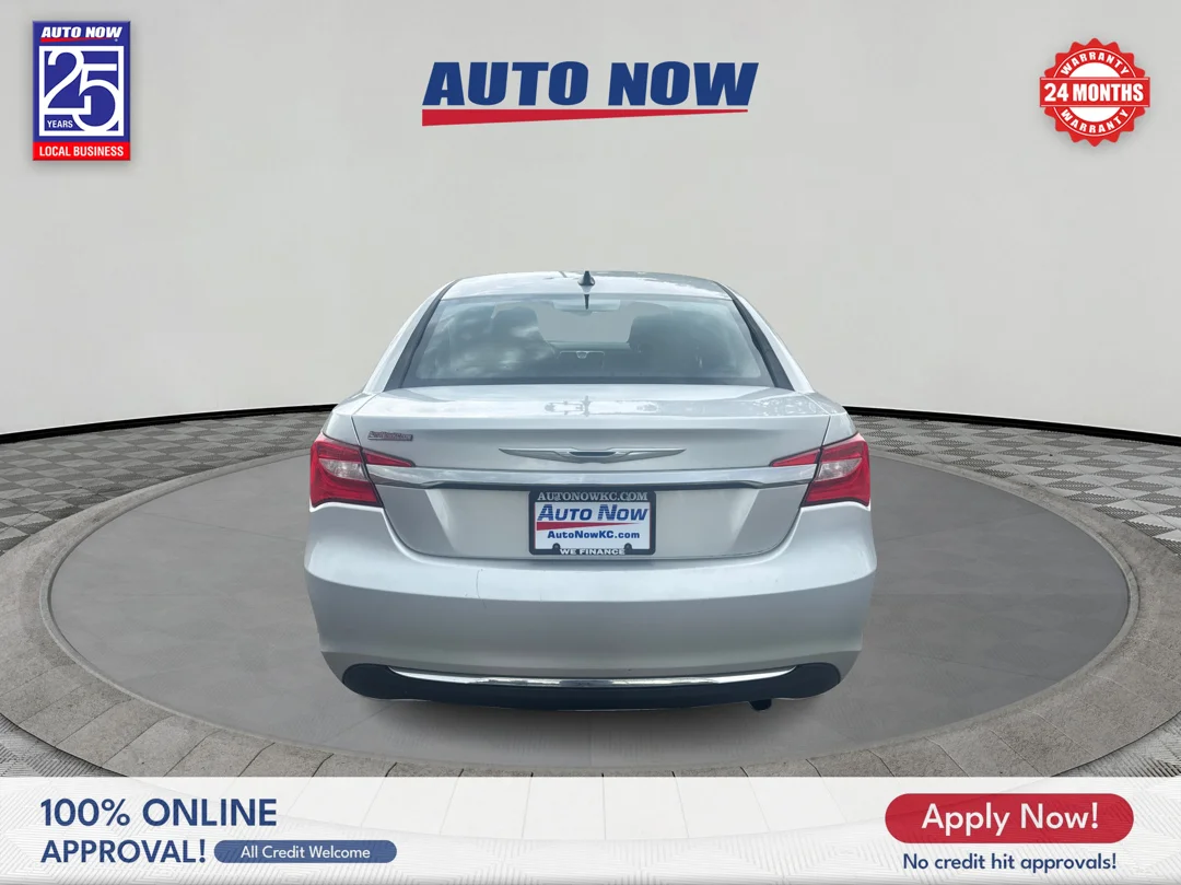 Used 2012 Silver Chrysler LX image 8