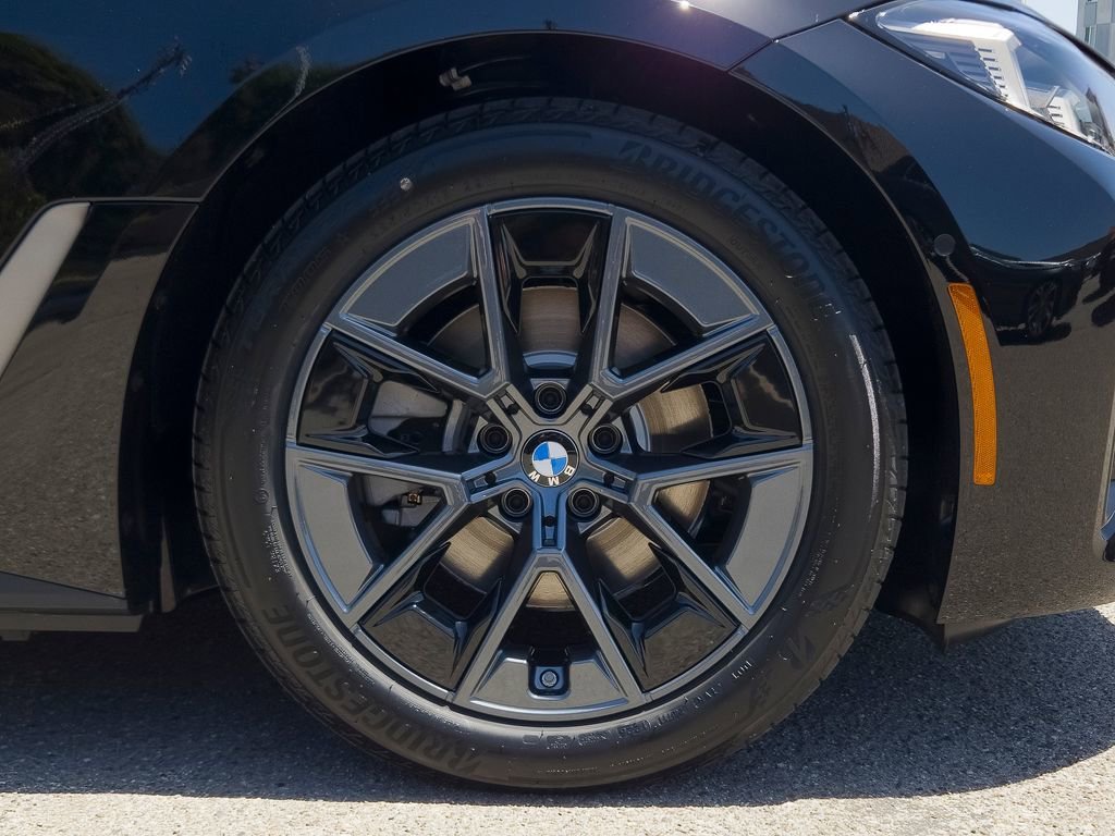 New 2026 Jet Black BMW eDrive40 image 7