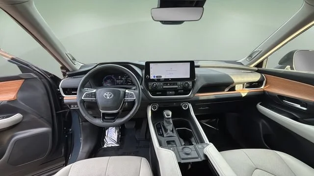 2024 Toyota Grand Highlander Limited - Photo 16