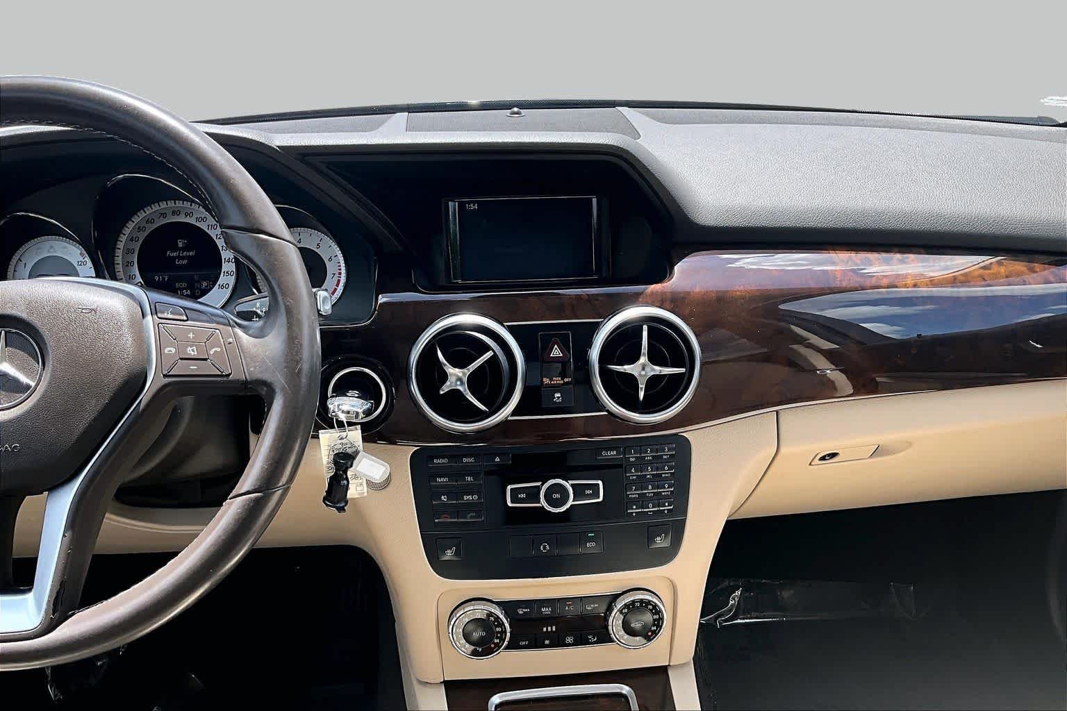 Used 2014 Obsidian Black Metallic Mercedes-Benz GLK 350 image 7