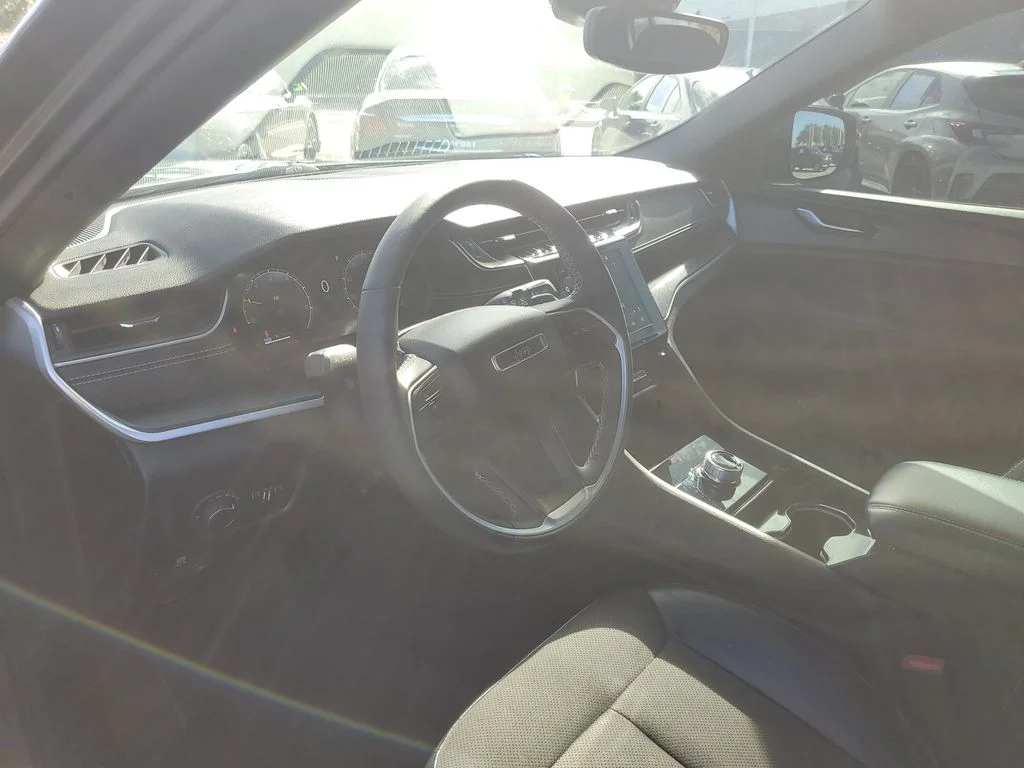 Used 2023 Gray Jeep Altitude X image 12