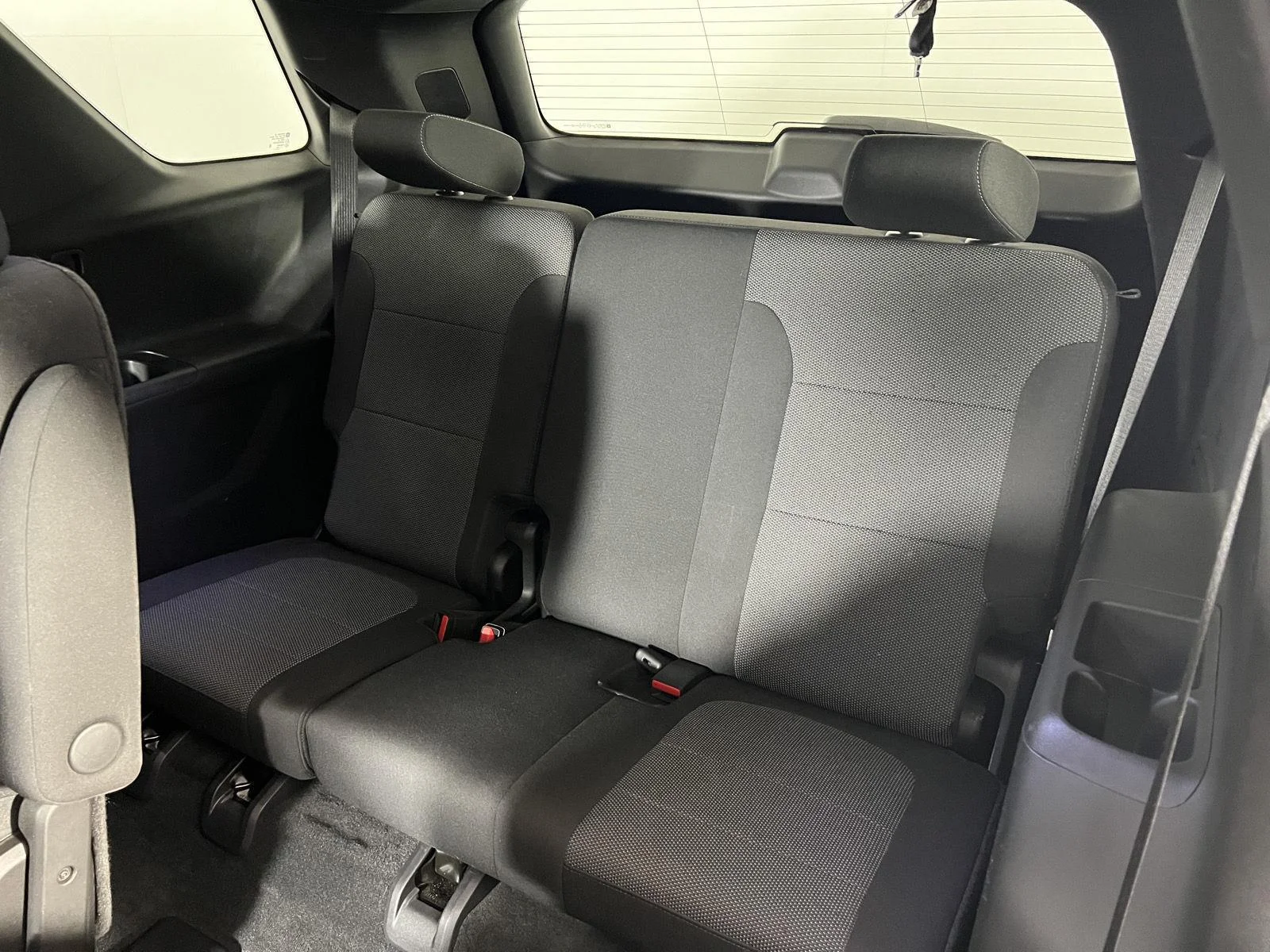 Used 2022 Silver Sage Metallic Chevrolet LT Cloth image 23