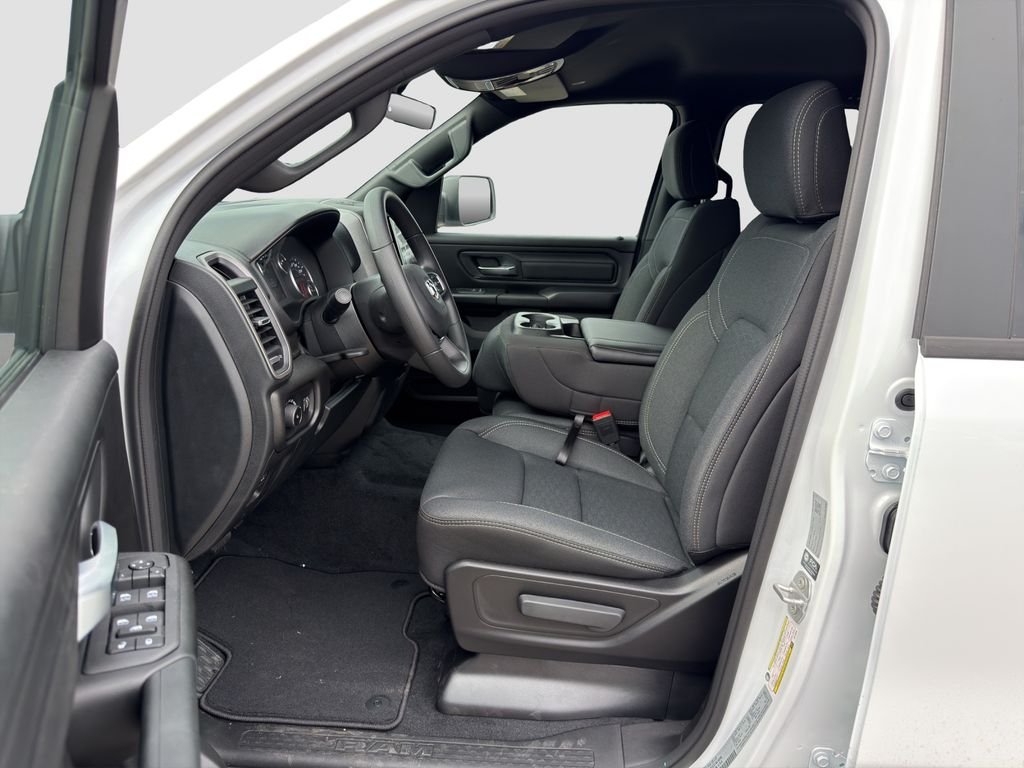 New 2026 Bright White Clearcoat RAM Tradesman image 9