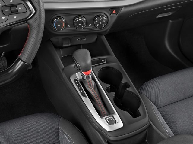 2025 Chevrolet Trax LT - Photo 9