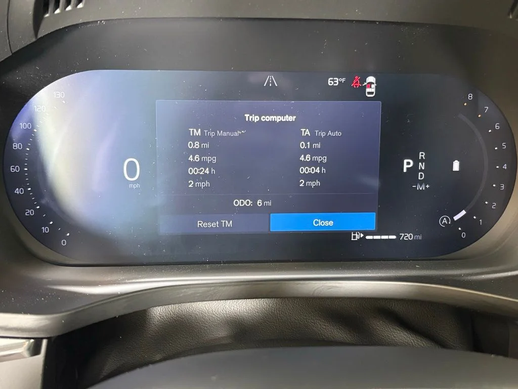 2026 Volvo XC60 Plus - Photo 23