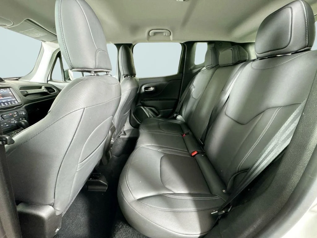 2023 Jeep Renegade Limited - Photo 14
