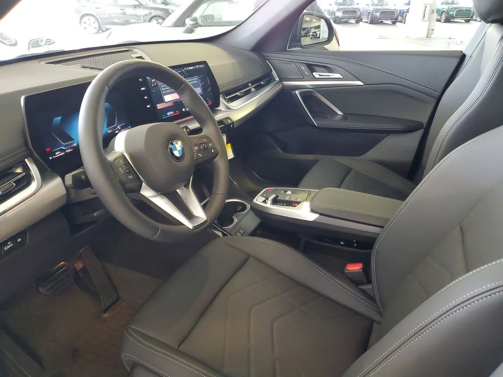 Used 2026 Blue BMW xDrive28i image 15