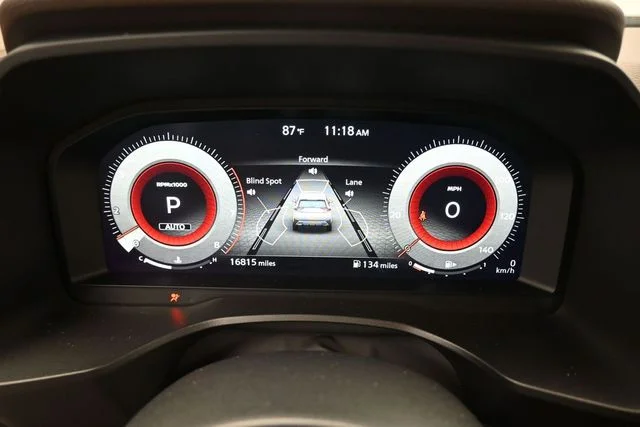 Used 2023 Black Nissan Platinum image 18