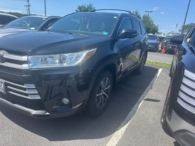 Used 2019 Black Toyota XLE image 1