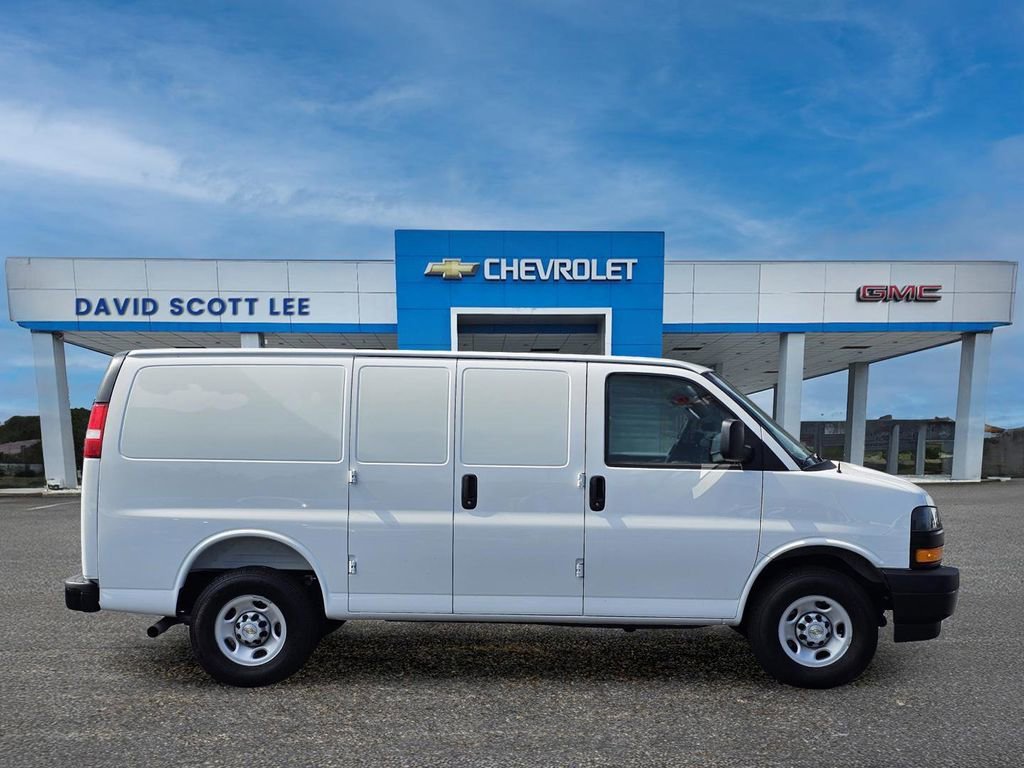 2025 Chevrolet Express Cargo Work Van - Photo 7