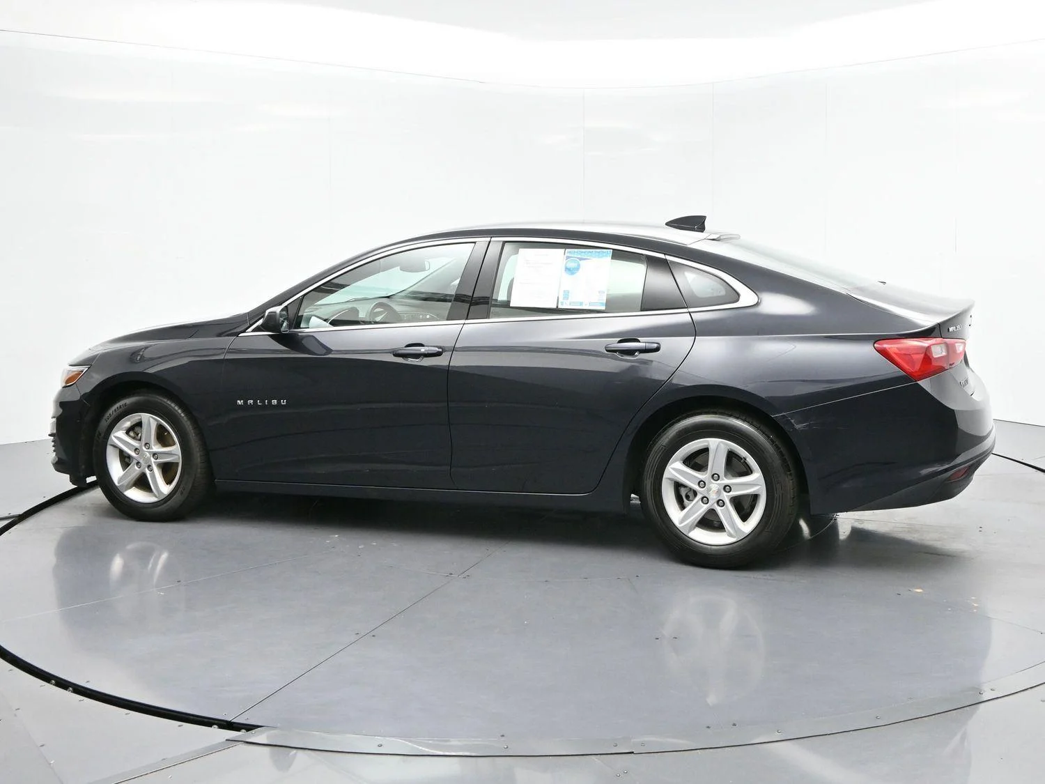 Used 2023 Dark Ash Metallic Chevrolet LT image 5
