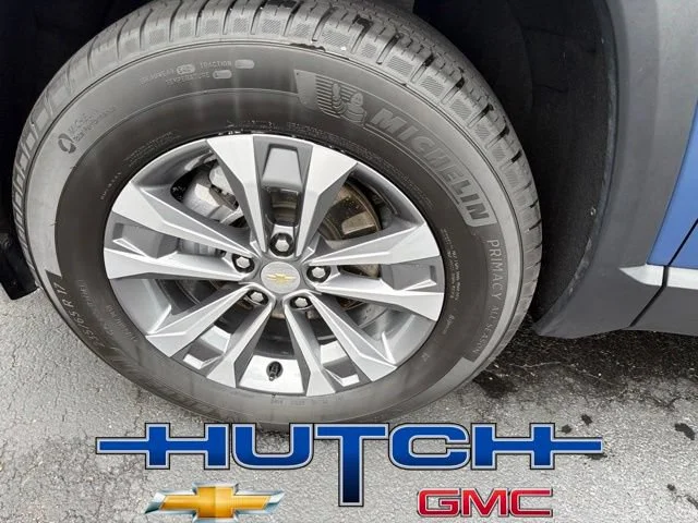 Used 2026 Lakeshore Blue Metallic Chevrolet LT image 9