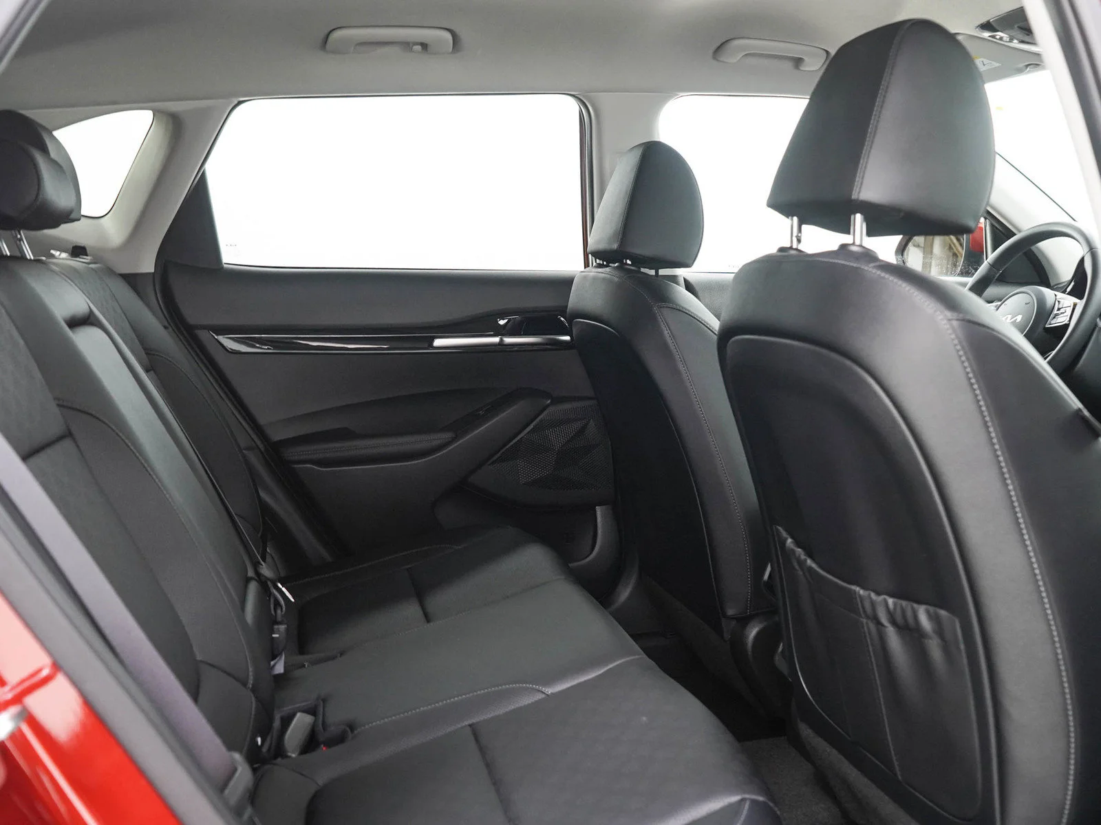 Used 2023 Mars Orange Kia SX image 12