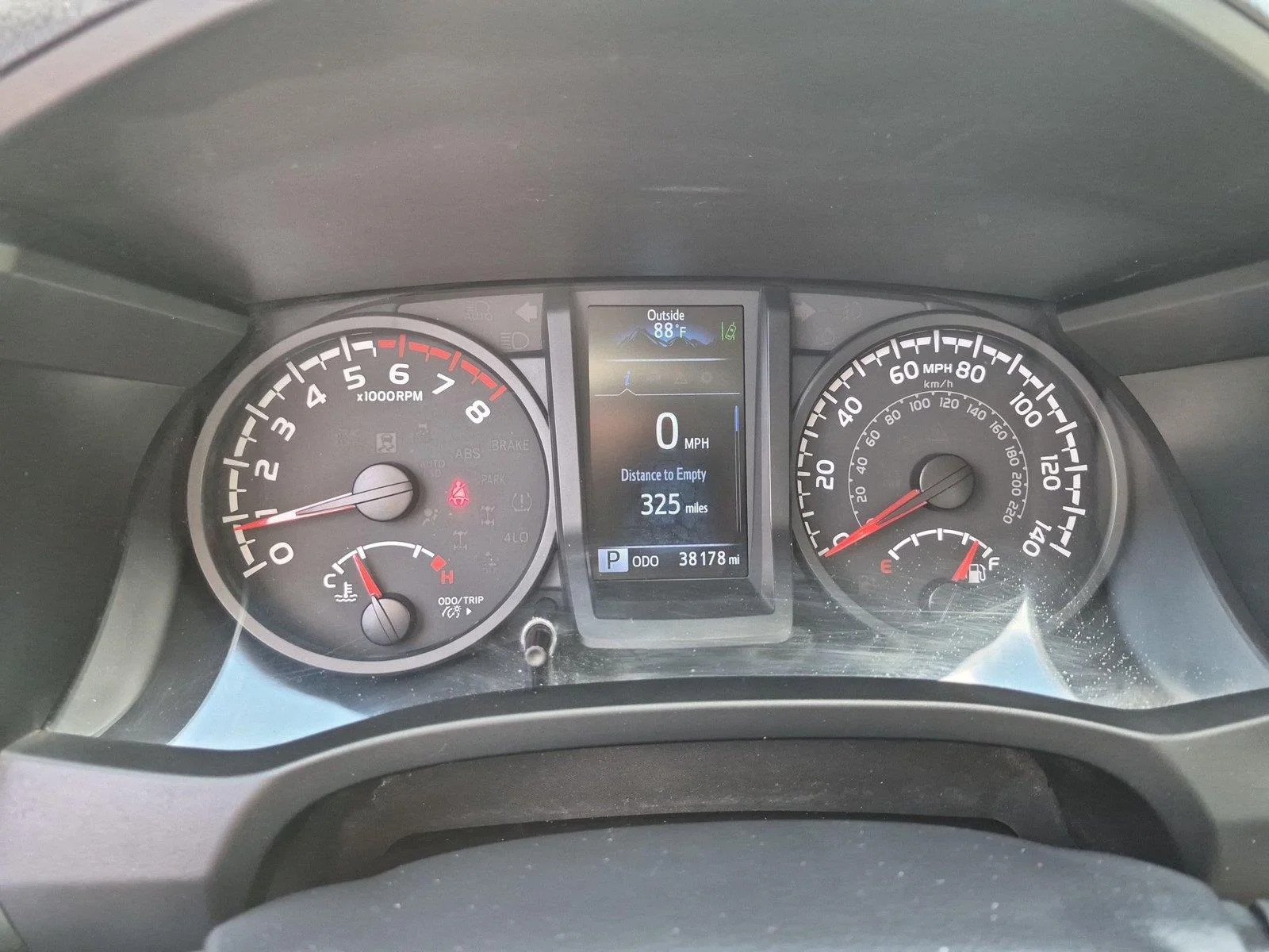 Used 2022 White Toyota SR image 22