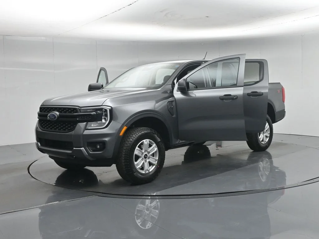 New 2026 Gray Ford XL image 31