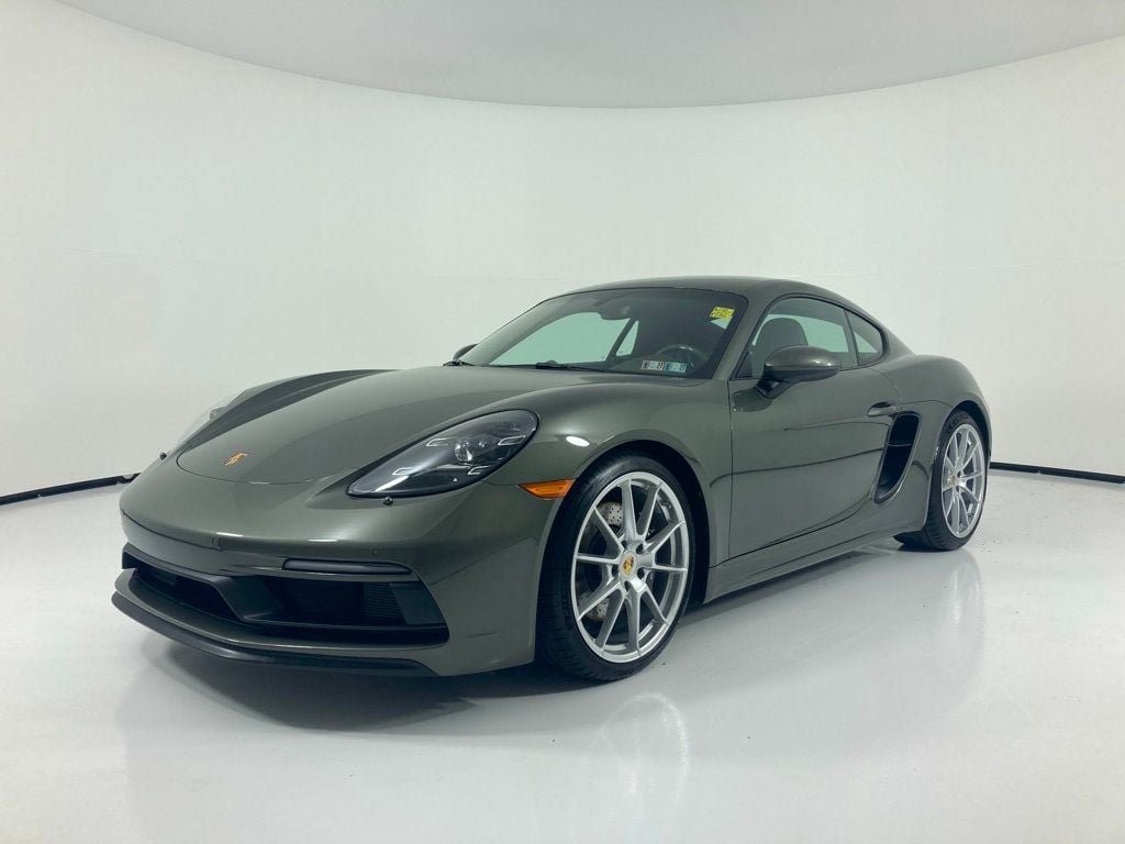2025 Porsche 718 Cayman GTS's photo