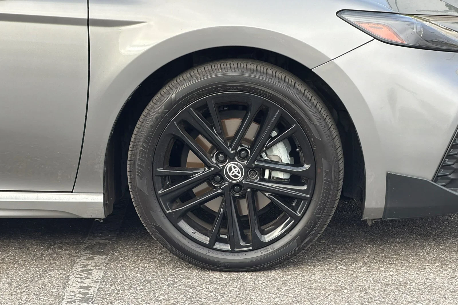 Used 2025  Toyota SE image 38