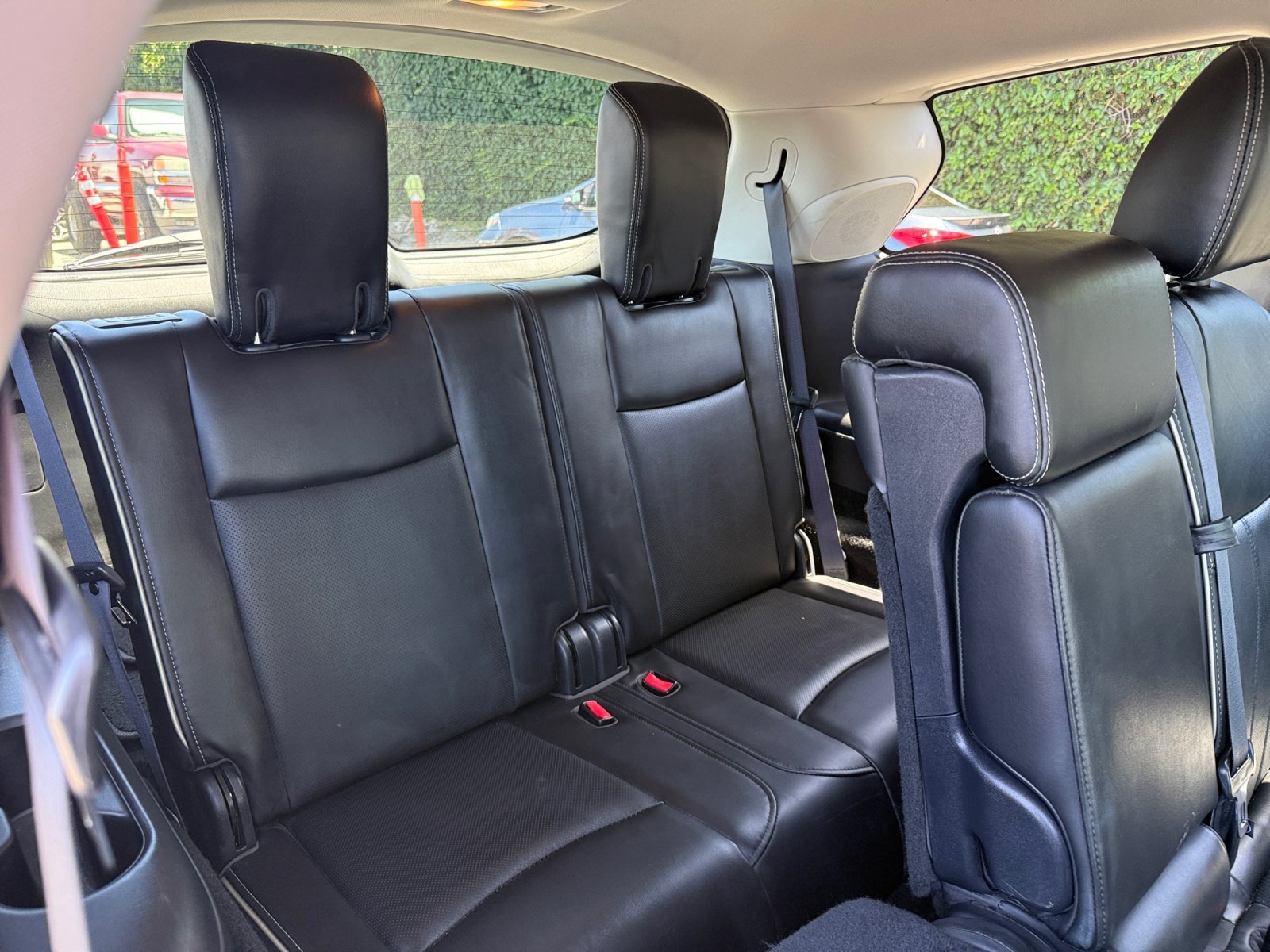 Used 2018 Gun Metallic INFINITI Base image 21