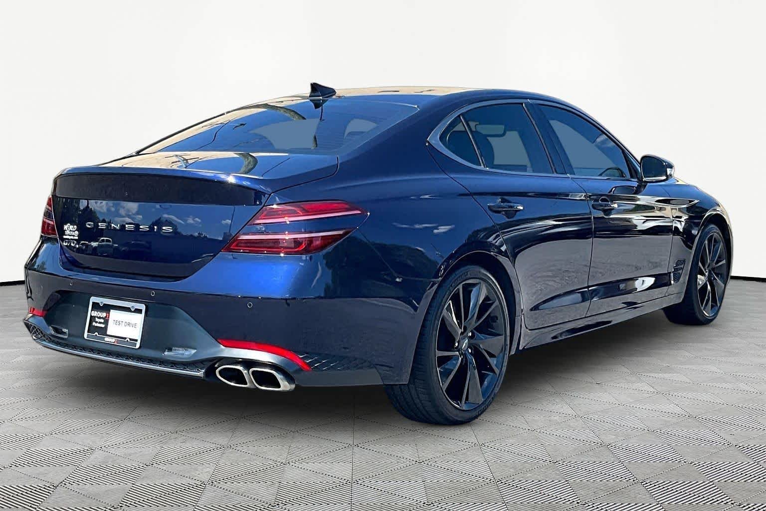 Used 2023 Capri Blue Genesis 2.0T image 13
