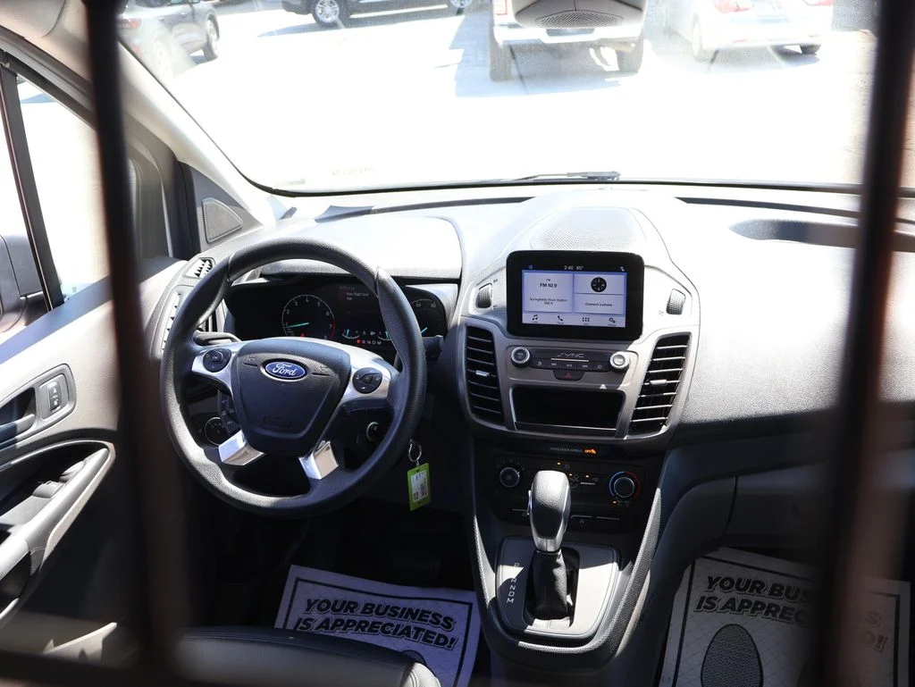 Used 2020 White Ford XL image 11