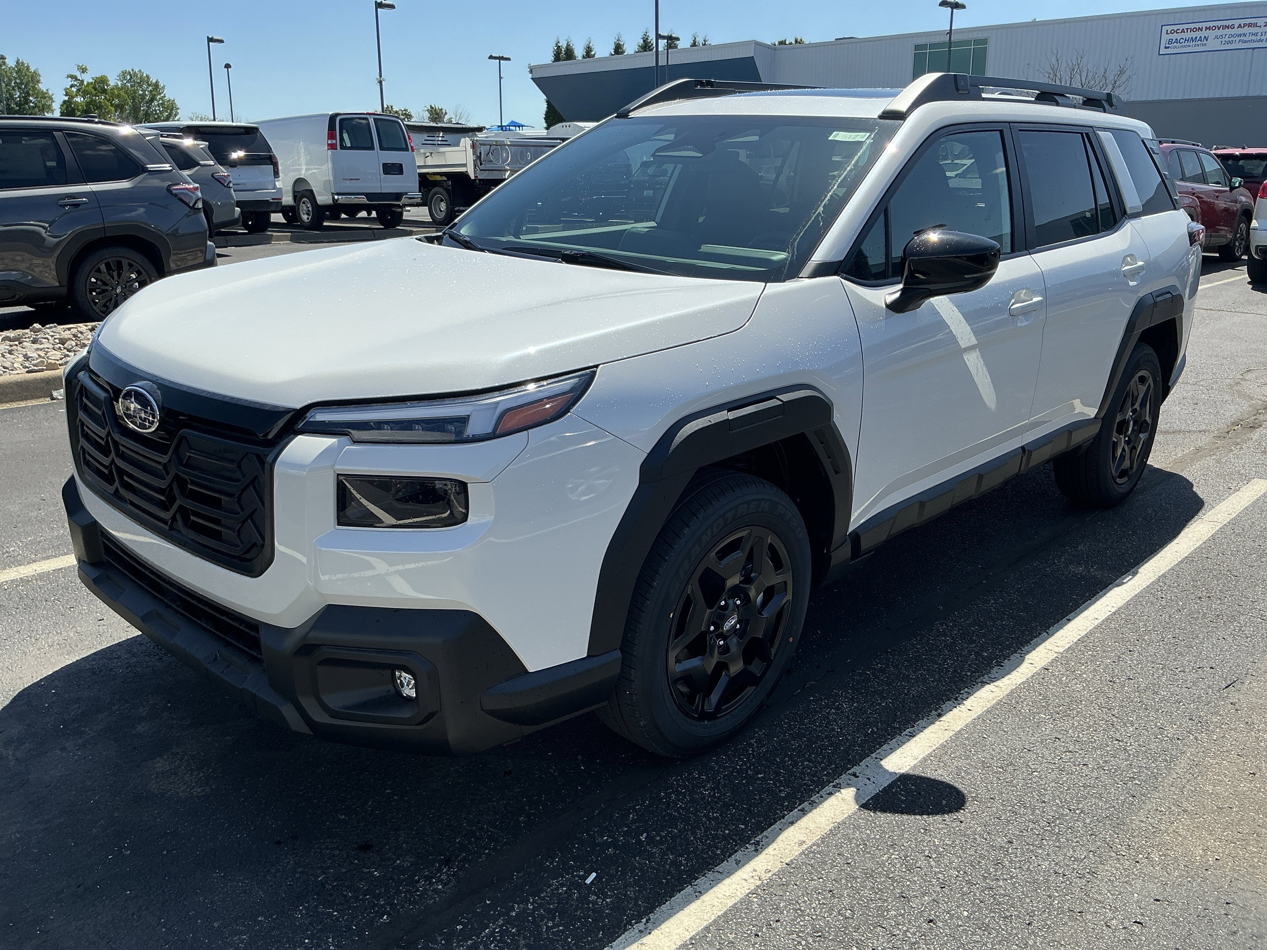 New 2026 CRYSTAL WHITE PEARL Subaru Limited image 4