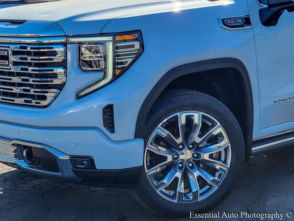 New 2026 Glacier White Tricoat GMC Denali image 5