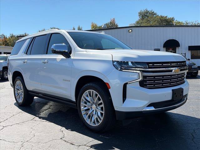 Used 2023 IRIDESCENT PEARL TRICOAT Chevrolet Premier image 2