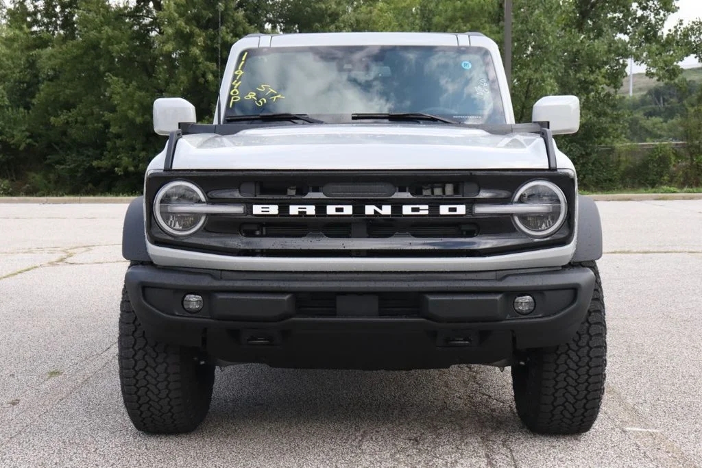 New 2026 Avalanche Gray Ford Outer Banks® image 3