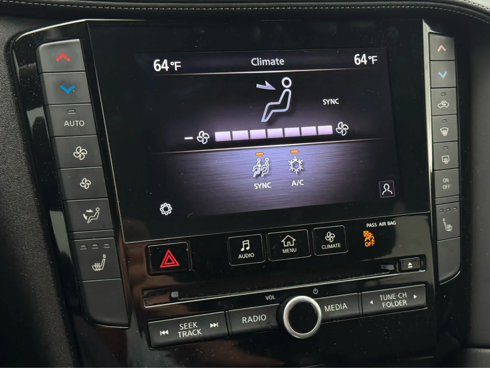Certified Used 2023 Majestic White INFINITI LUXE image 16
