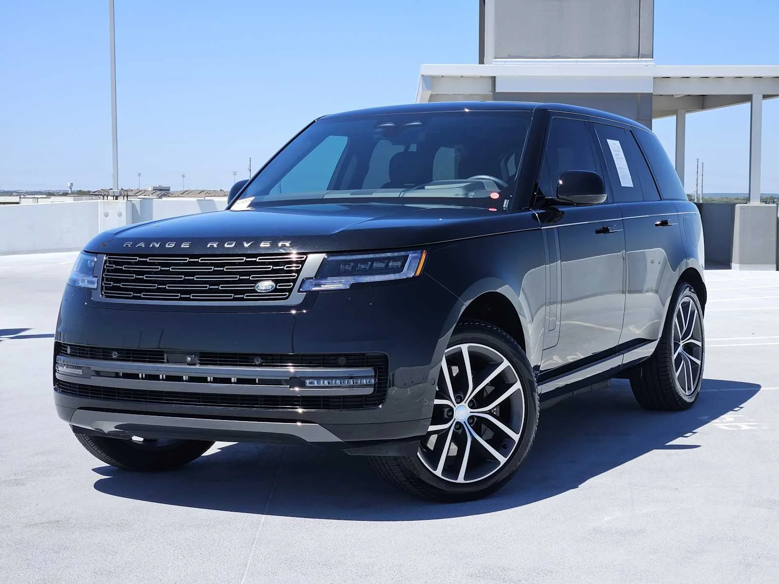 Certified Pre-Owned 2025 Range Rover