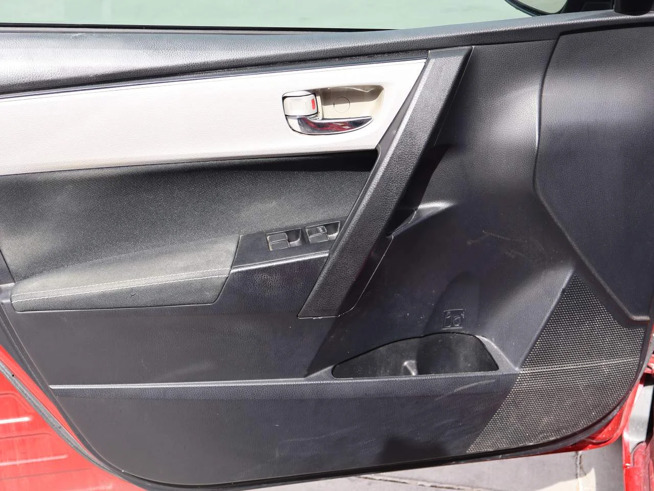 Used 2017 Barcelona Red Metallic Toyota LE image 7