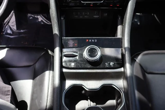 Used 2024 Silver Jeep 4xe image 37